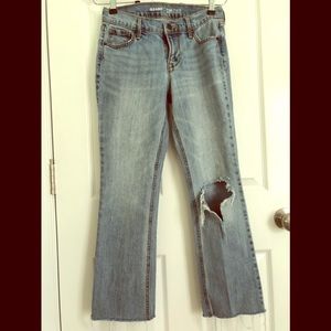 💥OLD NAVY DISTRESSED JEANS💥